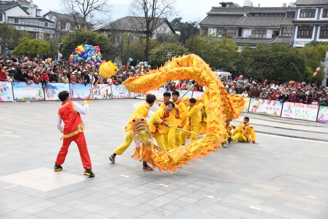 【大理年味】巍山：传统民俗添喜庆 舞龙耍狮贺新春