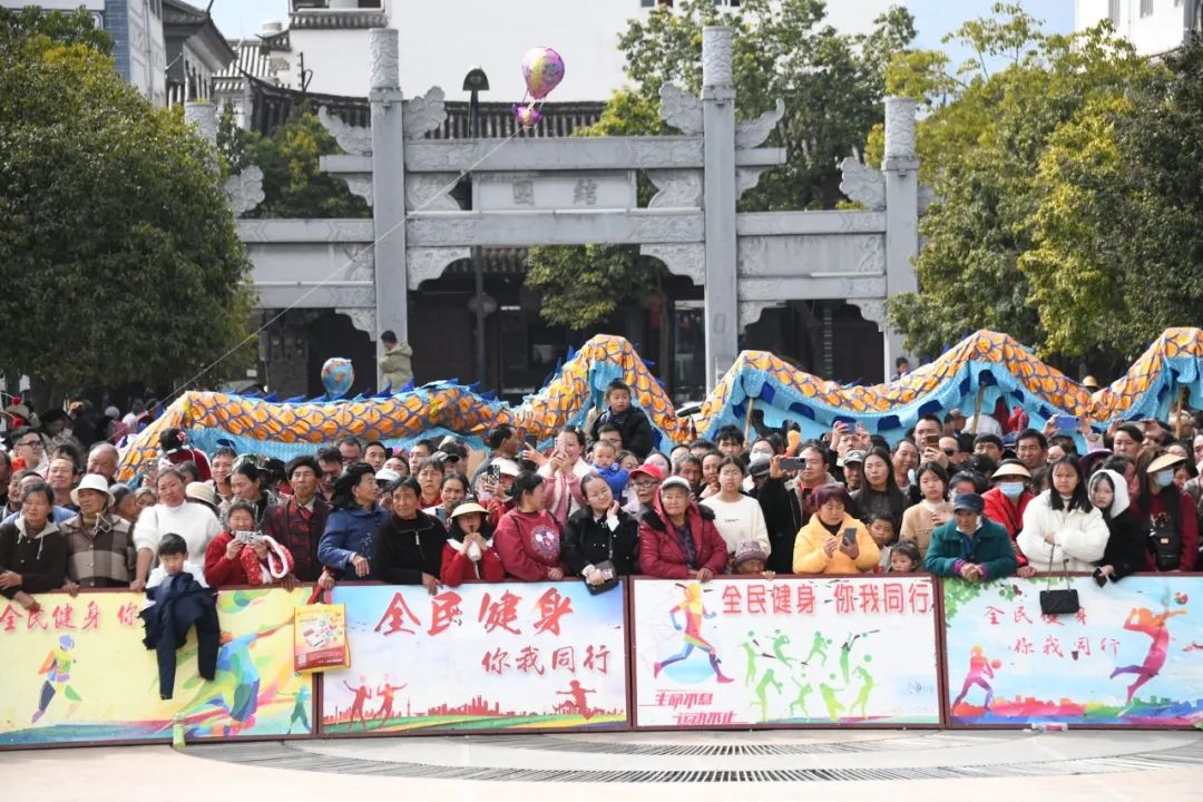 【大理年味】巍山：传统民俗添喜庆 舞龙耍狮贺新春